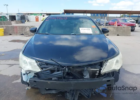 2013 Toyota Camry Xle z USA, uszkodzony, nr VIN 4T4BF1FK0DR282226